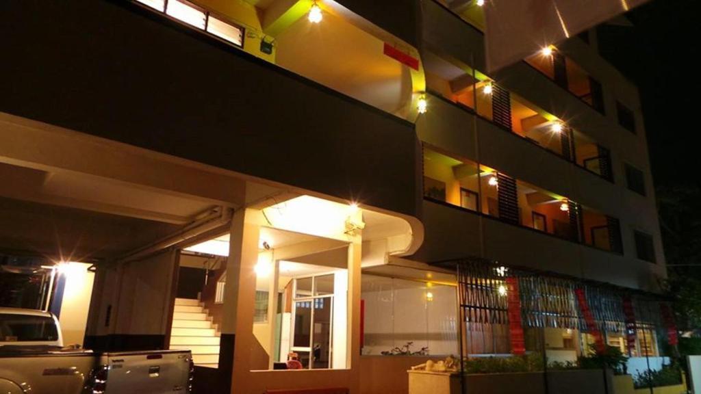 Phusiri Place Чиангмай Экстерьер фото